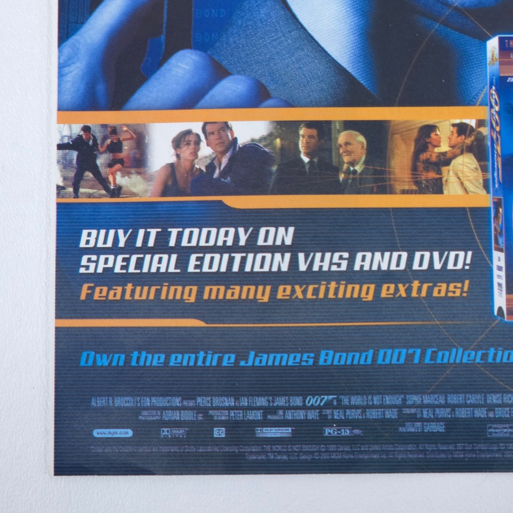 The World Is Not Enough James Bond Print Ad Pierce Brosnan Movie Advertising - Picture 4 of 6